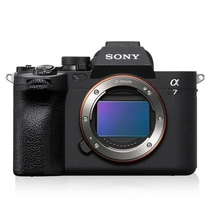 Sony A7 IV, boîtier de face sans objectif